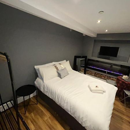 Cosy Double Bed With Fire Place Edinburgh Exteriér fotografie