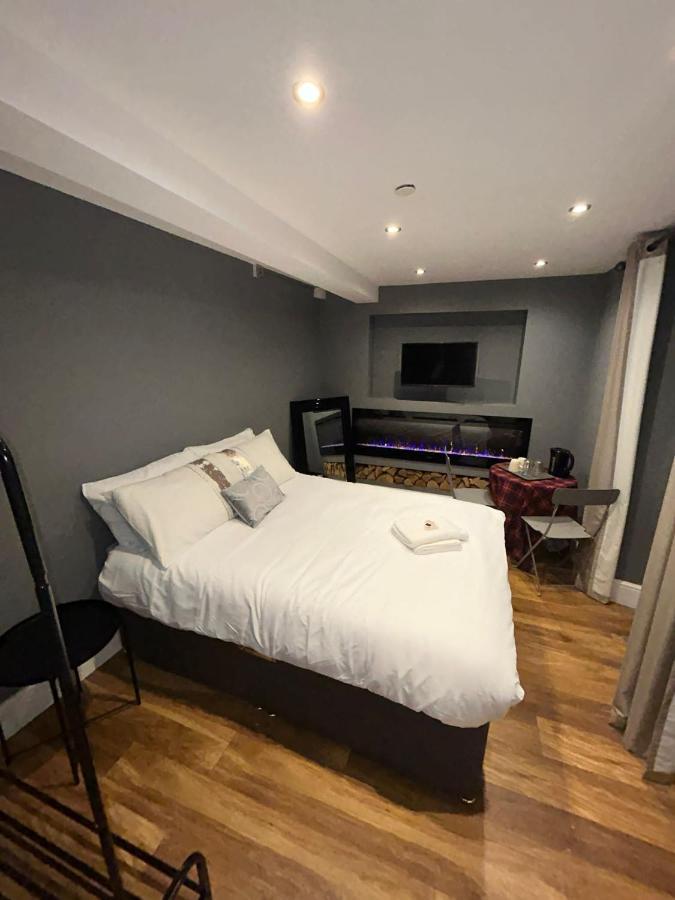 Cosy Double Bed With Fire Place Edinburgh Exteriér fotografie